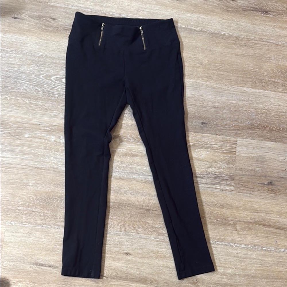 Black Women's Pants with Zipper Detail
